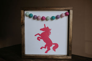 Unicorn With Garland - Wood Sign